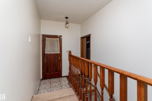 11020 171 Avenue, Edmonton, AB - Indoor Photo Showing Other Room