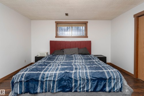 11020 171 Avenue, Edmonton, AB - Indoor Photo Showing Bedroom