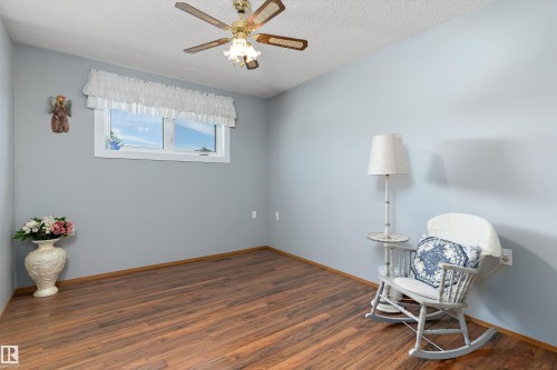 6562 158 Avenue, Edmonton, AB - Indoor Photo Showing Other Room