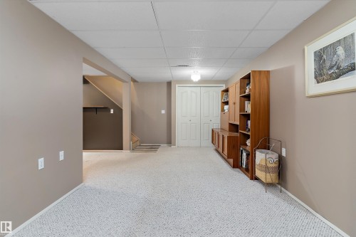 6562 158 Avenue, Edmonton, AB - Indoor