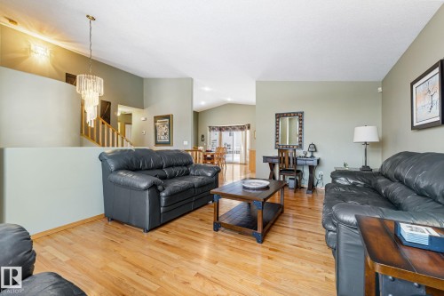 6807 163 Avenue, Edmonton, AB - Indoor Photo Showing Living Room
