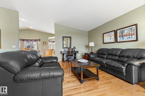6807 163 Avenue, Edmonton, AB - Indoor Photo Showing Living Room
