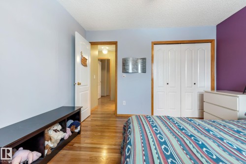 6807 163 Avenue, Edmonton, AB - Indoor Photo Showing Bedroom
