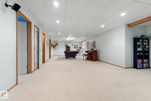 6807 163 Avenue, Edmonton, AB - Indoor