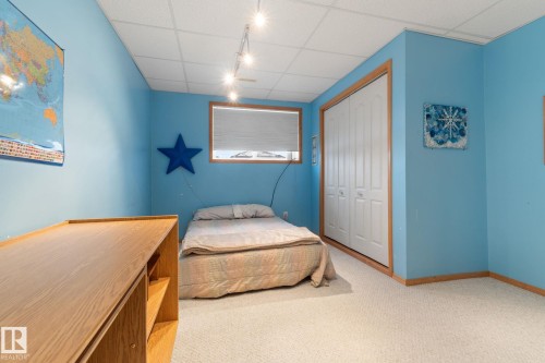 6807 163 Avenue, Edmonton, AB - Indoor Photo Showing Bedroom