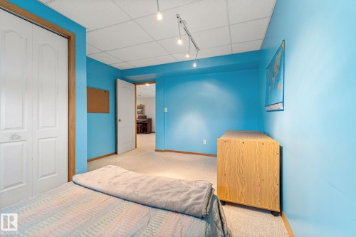 6807 163 Avenue, Edmonton, AB - Indoor Photo Showing Bedroom