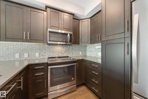 106 71 Festival Way, Sherwood Park, AB - Indoor Photo Showing Kitchen With Upgraded Kitchen