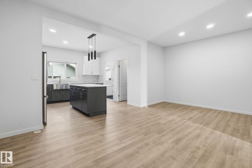 2479 Kelly Circle, Edmonton, AB - Indoor