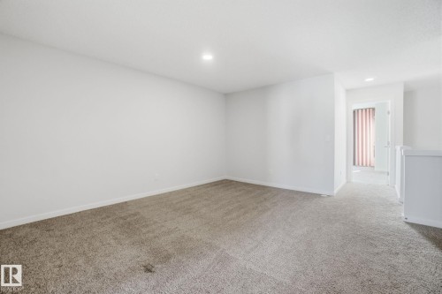 2479 Kelly Circle, Edmonton, AB - Indoor Photo Showing Other Room