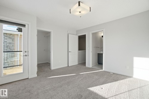 2479 Kelly Circle, Edmonton, AB - Indoor Photo Showing Other Room