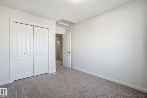 2479 Kelly Circle, Edmonton, AB - Indoor
