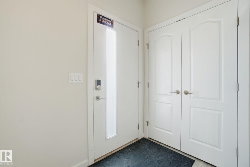 2479 Kelly Circle, Edmonton, AB - Indoor Photo Showing Other Room