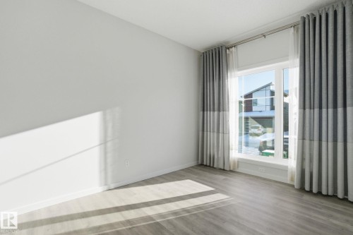 2479 Kelly Circle, Edmonton, AB - Indoor Photo Showing Other Room
