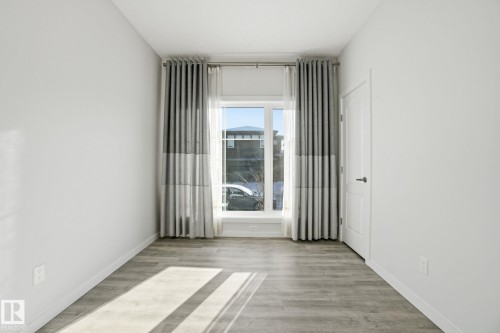 2479 Kelly Circle, Edmonton, AB - Indoor Photo Showing Other Room
