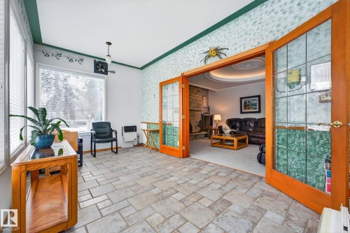 3455 Hill View Crescent, Edmonton, AB - Indoor Photo Showing Other Room