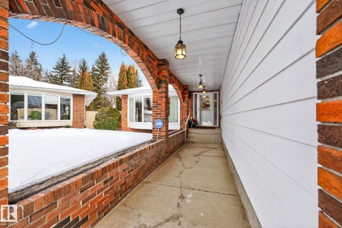 3455 Hill View Crescent, Edmonton, AB - Outdoor With Exterior