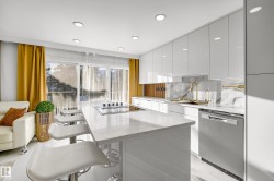 11A MEADOWLARK Village  Edmonton, AB T4R 5X3