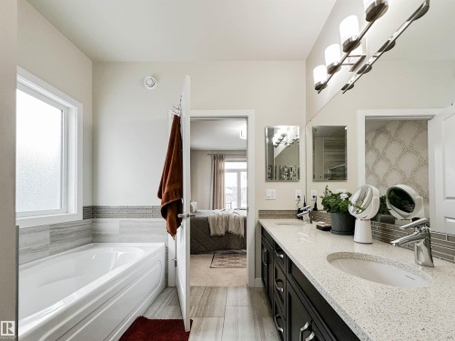 31 Legacy Terrace, St. Albert, AB - Indoor Photo Showing Bathroom