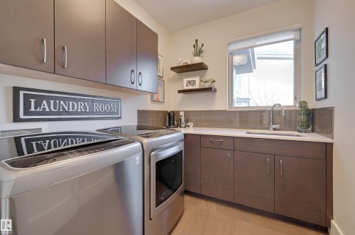 805 Drysdale Run Run, Edmonton, AB - Indoor Photo Showing Laundry Room