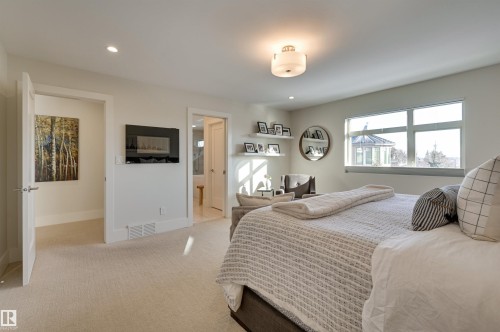 805 Drysdale Run Run, Edmonton, AB - Indoor Photo Showing Bedroom