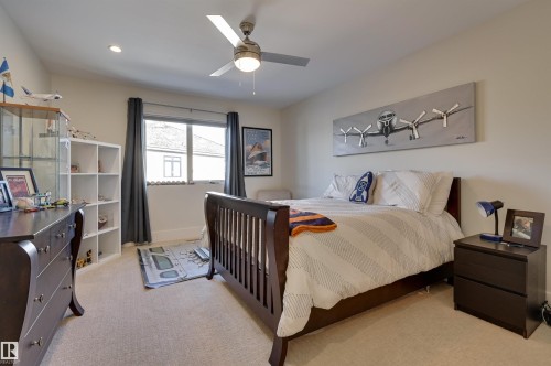 805 Drysdale Run Run, Edmonton, AB - Indoor Photo Showing Bedroom