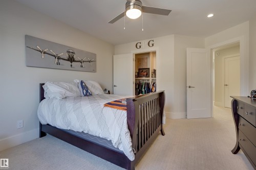 805 Drysdale Run Run, Edmonton, AB - Indoor Photo Showing Bedroom