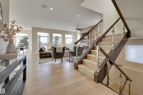 805 Drysdale Run Run, Edmonton, AB - Indoor Photo Showing Other Room