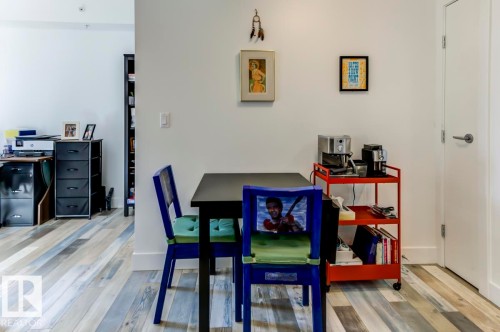 205 11933 Jasper Avenue, Edmonton, AB - Indoor