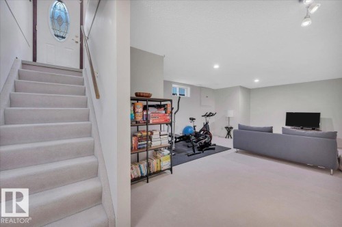 4240 38 Street Nw, Edmonton, AB - Indoor Photo Showing Other Room