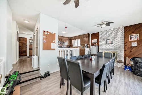 10220 166 Avenue, Edmonton, AB - Indoor Photo Showing Dining Room
