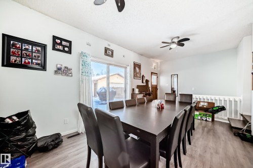 10220 166 Avenue, Edmonton, AB - Indoor Photo Showing Dining Room