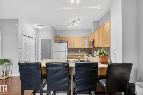 111 226 Macewan Road, Edmonton, AB - Indoor