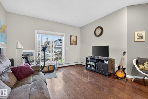 111 226 Macewan Road, Edmonton, AB - Indoor Photo Showing Living Room