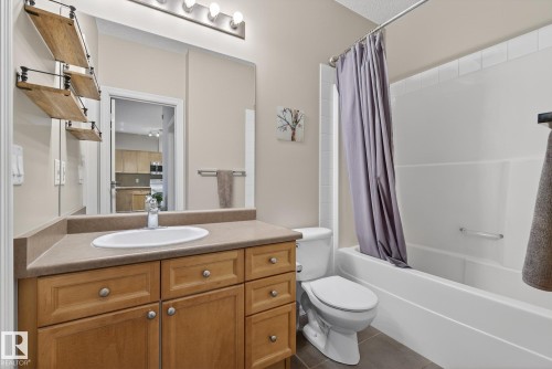 111 226 Macewan Road, Edmonton, AB - Indoor Photo Showing Bathroom