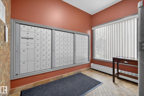 111 226 Macewan Road, Edmonton, AB - Indoor Photo Showing Other Room