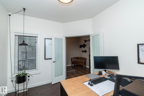 13020 207 Street, Edmonton, AB - Indoor Photo Showing Office