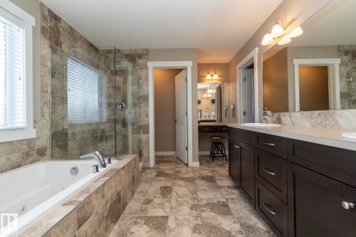 13020 207 Street, Edmonton, AB - Indoor Photo Showing Bathroom