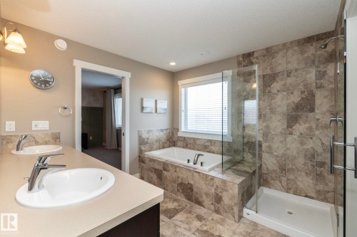 13020 207 Street, Edmonton, AB - Indoor Photo Showing Bathroom