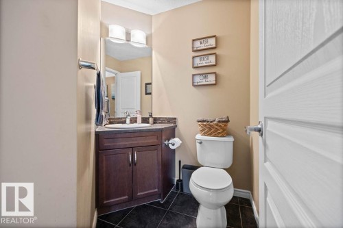 7931 22 Avenue, Edmonton, AB - Indoor Photo Showing Bathroom