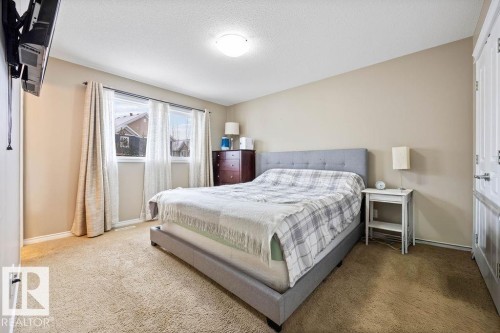 7931 22 Avenue, Edmonton, AB - Indoor Photo Showing Bedroom