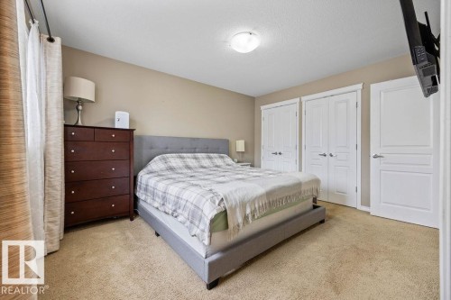 7931 22 Avenue, Edmonton, AB - Indoor Photo Showing Bedroom