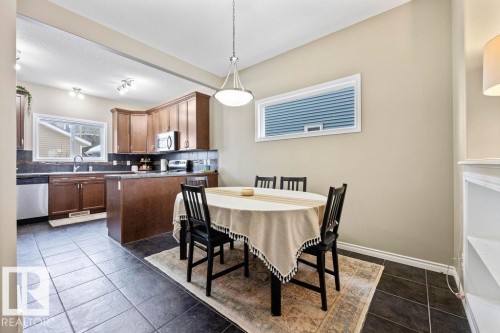 7931 22 Avenue, Edmonton, AB - Indoor Photo Showing Dining Room
