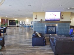 Lobby with a textured ceiling - 