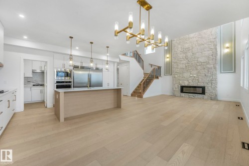 1 Birkshire Crescent, Sherwood Park, AB - Indoor Photo Showing Kitchen With Upgraded Kitchen