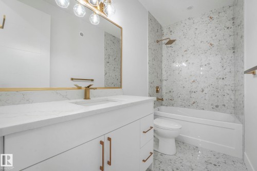 1 Birkshire Crescent, Sherwood Park, AB - Indoor Photo Showing Bathroom