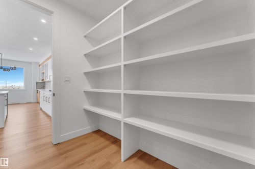 752 Astoria Way, Devon, AB - Indoor With Storage