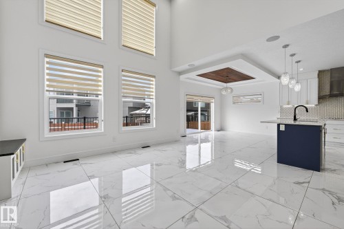 228 36 St Sw, Edmonton, AB - Indoor