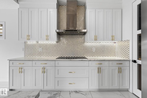 228 36 St Sw, Edmonton, AB - Indoor Photo Showing Other Room