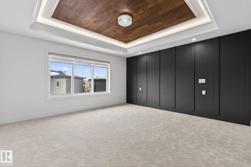 228 36 St Sw, Edmonton, AB - Indoor Photo Showing Other Room