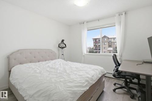 219 309 Clareview Station Drive, Edmonton, AB - Indoor Photo Showing Bedroom
